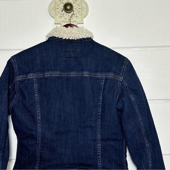 Levi's Women’s Original Sherpa Trucker Jacket Denim Size Medium - Picture 13 of 14
